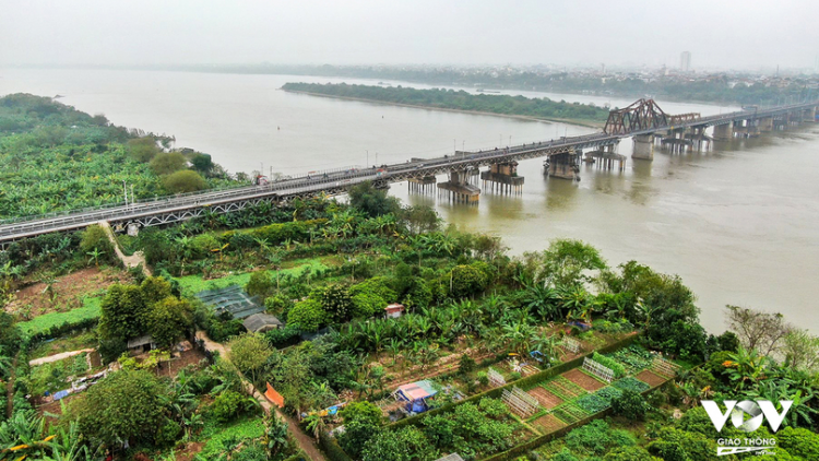 Hà Nội: Lập Đề án phát triển bãi giữa sông Hồng thành công viên văn hoá đa năng (13/7/2023)