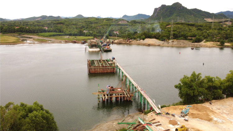 Quảng Bình: Tháo gỡ vướng mắc trong thi công cao tốc Bắc - Nam (27/7/2023)