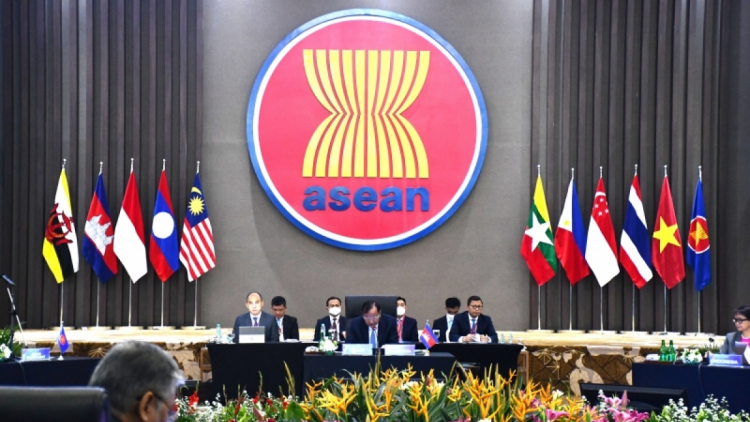 ASEAN khẳng định tầm vóc trước những thách thức (15/7/2023)