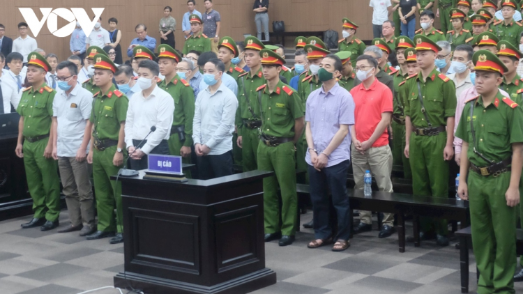 Đại án chuyến bay giải cứu: Nộp tiền khắc phục liệu có được giảm nhẹ hình phạt, giảm án?( 14/72023)