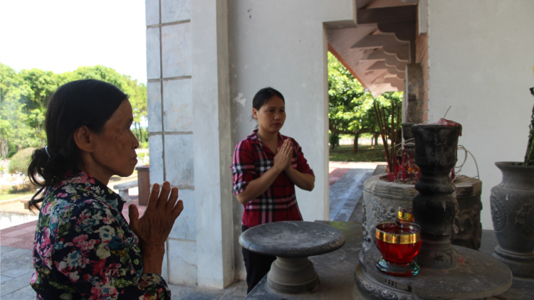 Chuyện về 2 nữ quản trang ở Quảng Trị (21/7/2023)