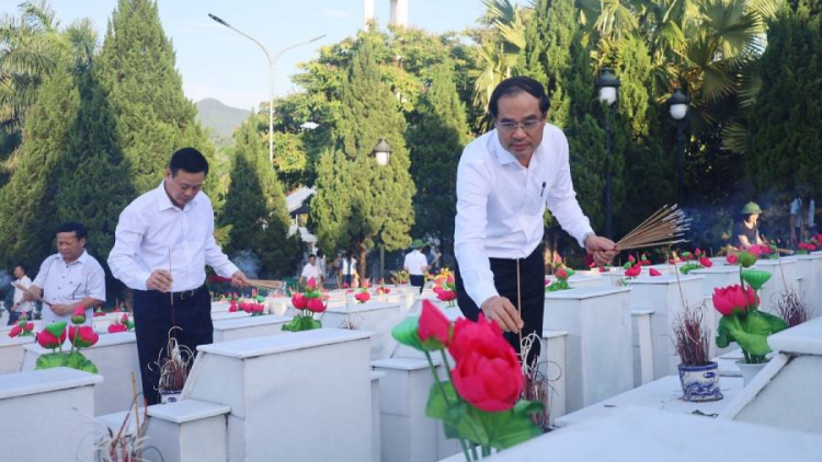 Lào Cai: Muôn trái tim hướng về tháng 7 (19/7/2023)