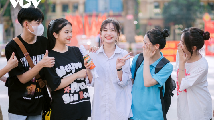 Xét tuyển đại học 2023: Nhiều trường đại học công bố điểm sàn xét tuyển (19/7/2023)