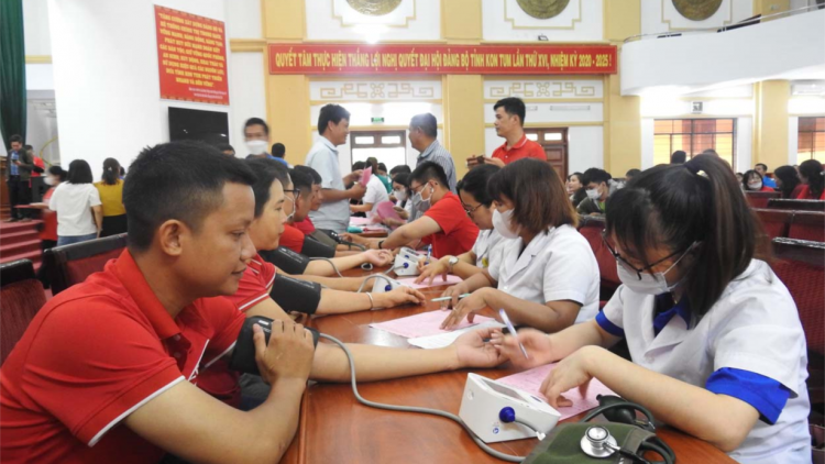 Kon Tum: Hành trình đỏ- Giọt hồng Bắc Tây Nguyên tiếp nhận trên 2.300 đơn vị máu (07/7/2023)