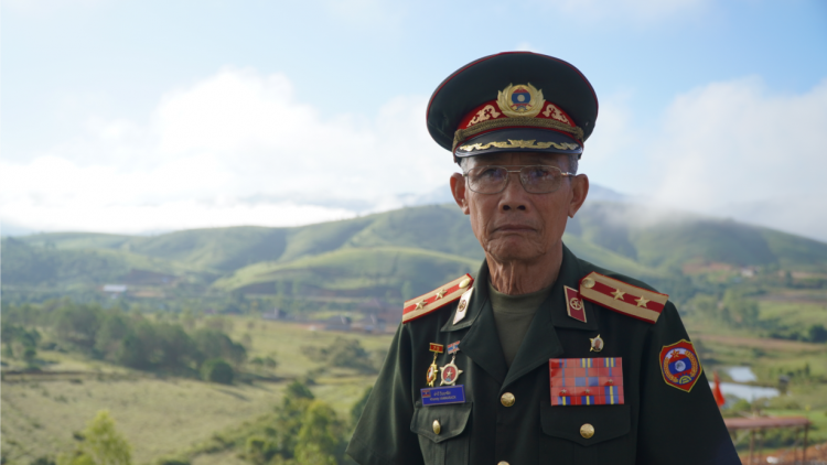 Ký ức về những năm tháng “Hạt gạo cắn đôi, cọng rau bẻ nửa” của cựu binh Lào (26/7/2023)