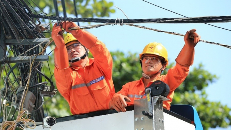 THỜI SỰ 21H30 ĐÊM 05/8/2023: Bộ Công thương thông báo lộ trình thực hiện giá điện 2 thành phần, giảm bù chéo giá điện