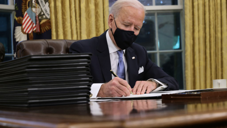 Trung Quốc “bất bình” trước sắc lệnh hạn chế đầu tư của Tổng thống Joe Biden (10/8/2023)