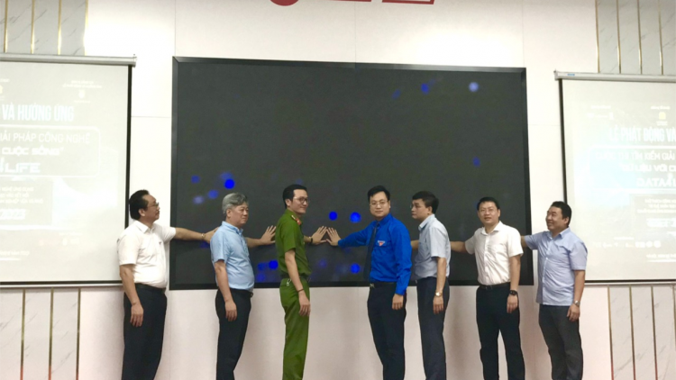Hà Nội Phát động và hưởng ứng Cuộc thi Tìm kiếm Giải pháp Công nghệ “Dữ liệu với cuộc sống”