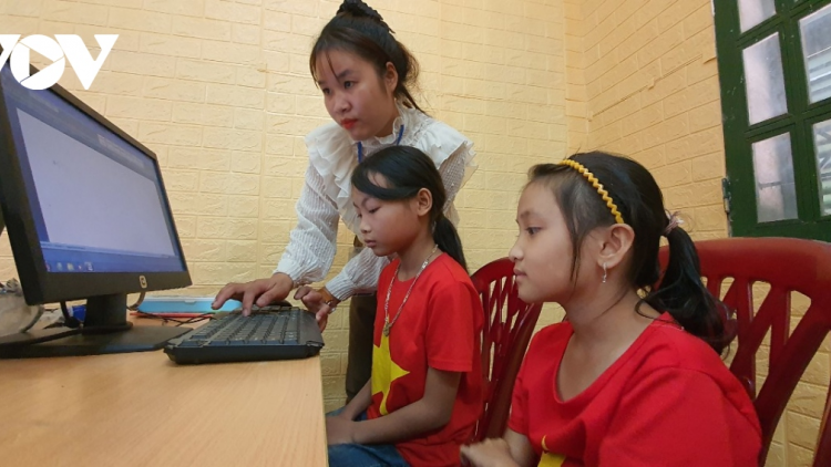 Nghệ An: Khẩn trương tuyển dụng giáo viên trước ngày khai giảng (11/8/2023)