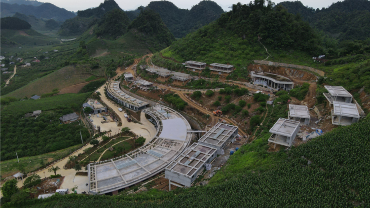 Sơn La: Còn bất cập trong quản lý quy hoạch trật tự xây dựng tại huyện Mộc Châu (12/8/2023)
