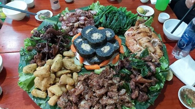 Cúng rằm tháng bảy mang nhiều ý nghĩa với người Dao Thanh Phán (25/8/2023)
