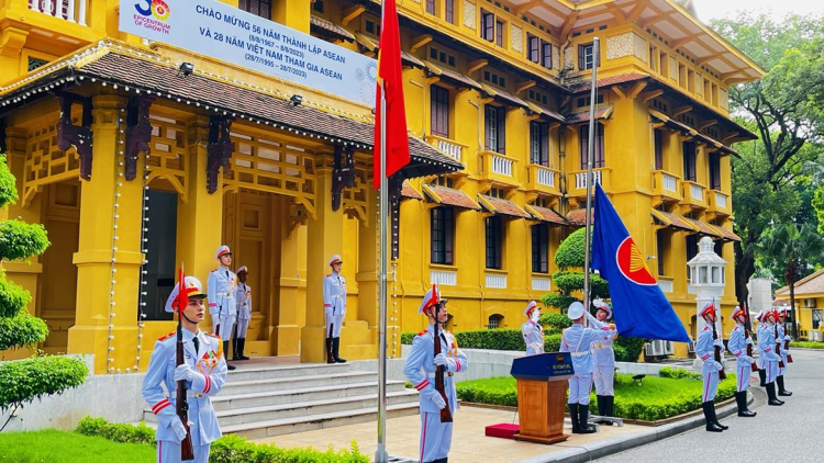 Lễ thượng cờ nhân kỷ niệm 56 năm thành lập ASEAN (8/8/2023)