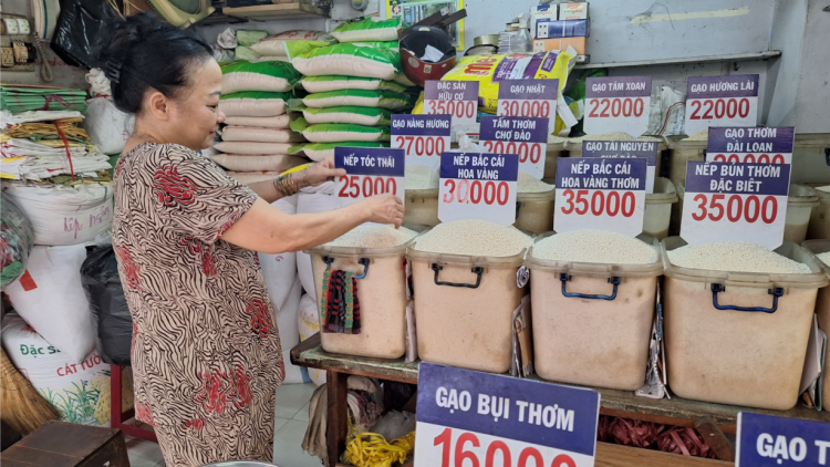 Doanh nghiệp ở TP.HCM đảm bảo nguồn dự trữ gạo đáp ứng nhu cầu thị trường (10/8/2023)