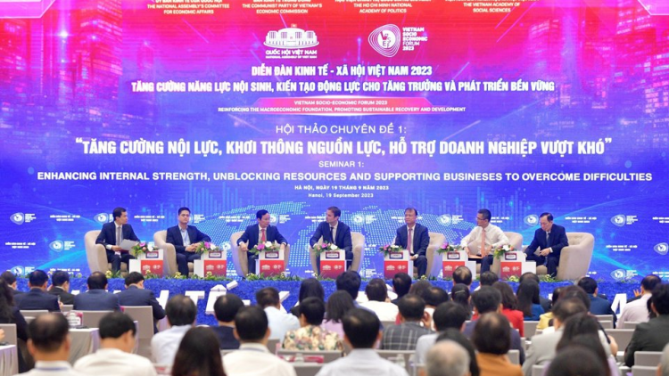 Khơi thông nguồn lực, hỗ trợ doanh nghiệp vượt khó (19/9/2023)