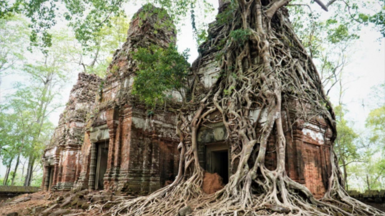 Khám phá khu quần thể Koh Ker của Campuchia vừa được UNESCO công nhận là Di sản thế giới (24/09/2023)