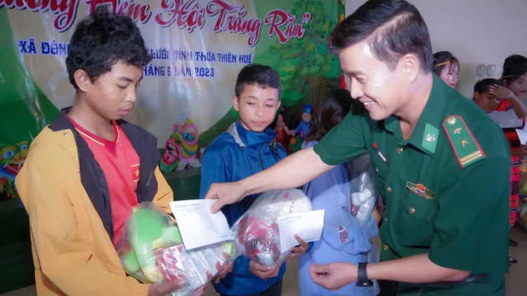 Đêm hội trăng rằm- mang yêu thương đến trẻ em vùng biên Thừa Thiên Huế (29/9/2023)