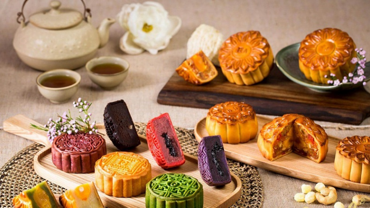 Thị trường bánh Trung thu đa dạng mẫu mã, người tiêu dùng nhiều sự lựa chọn (19/9/2023)