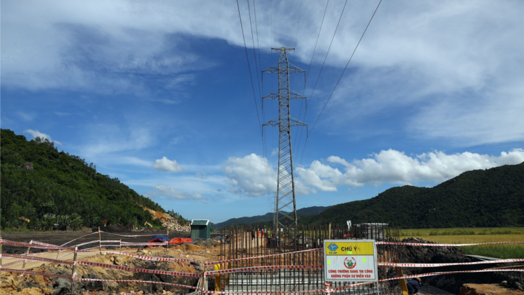 Công ty Truyền tải điện 3 đảm bảo cùng lúc 2 nhiệm vụ quan trọng (28/09/2023)