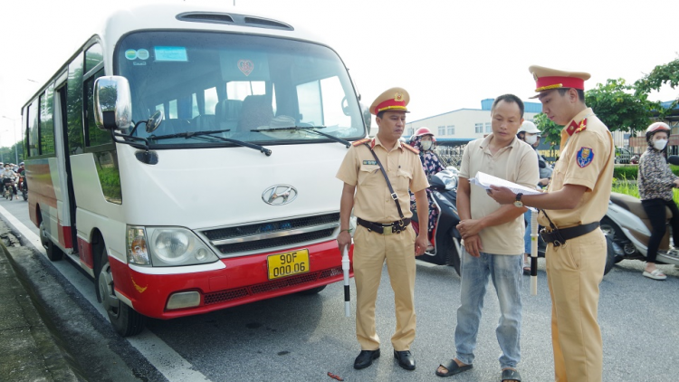 Hà Nam xử lý nghiêm vi phạm trong kinh doanh vận tải hành khách và hàng hóa (15/9/2023)