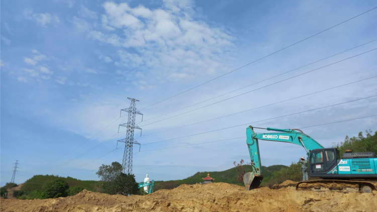 Đẩy nhanh di dời hạ tầng kỹ thuật, phục vụ Dự án cao tốc Vân Phong - Nha Trang (09/9/2023)