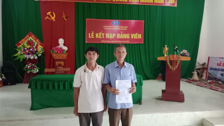 Chuyện ông La Văn Hoá – người Thái ở Nghệ An xin vào Đảng (25/9/2023)