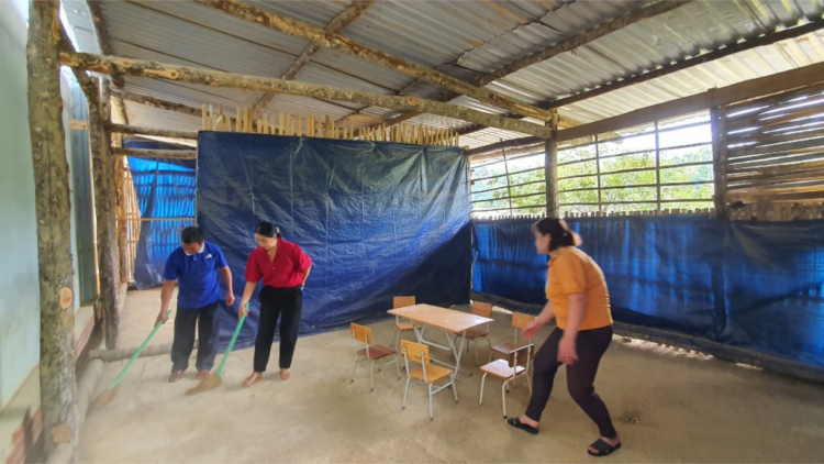 Thanh Hoá: Khai giảng năm học 2023-2024, thầy cô, dân bản tu sửa trường lớp, đón học sinh (04/9/2023)