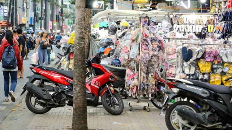 THỜI SỰ 21H30 ĐÊM 21/1/2024: Hà Nội dự kiến trình phương án thu phí vỉa hè vào quý II năm nay.