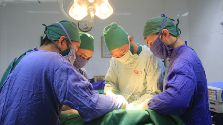 Quảng Ninh: Đầu tư bệnh viện, “hút” nhân lực y tế chất lượng cao (07/1/2024)