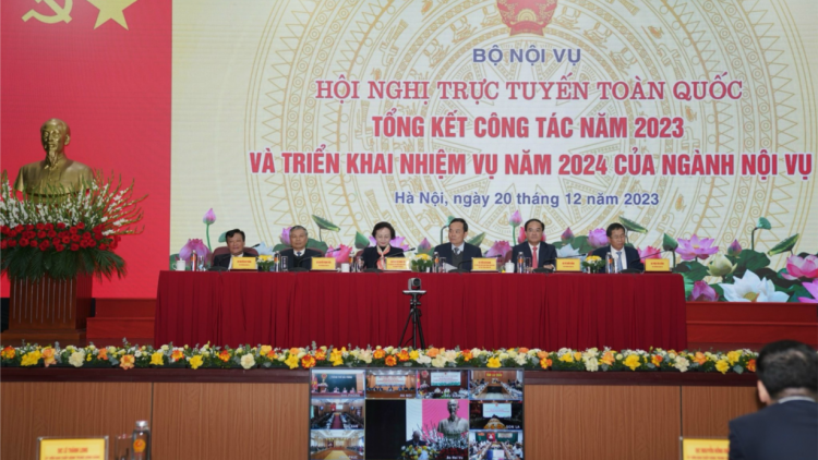 Tổng kết năm 2023: Ngành Nội vụ cải cách mạnh mẽ về công vụ, công chức. (04/01/2023)
