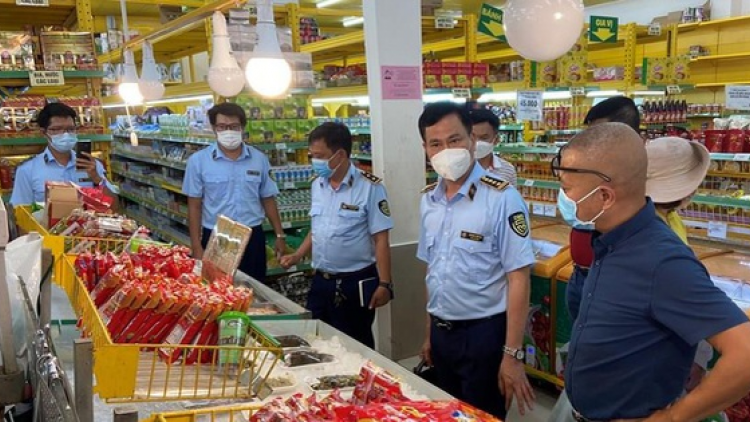 Tăng cường chống buôn lậu, gian lận thương mại, hàng giả dịp Tết (25/1/2024)