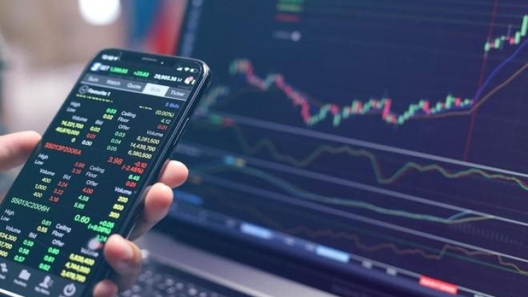 Tăng 4 phiên liên tiếp,  VN Index tiến sát mốc 1.290 điểm (14/10/2024)