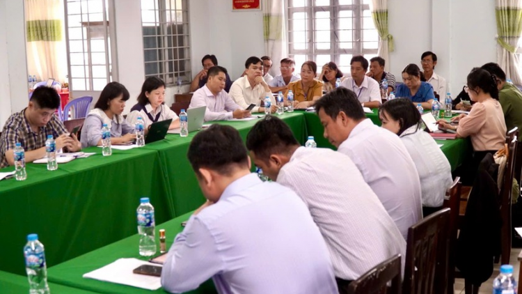 Xây dựng xã, phường đạt chuẩn tiếp cận pháp luật (28/10/2024)