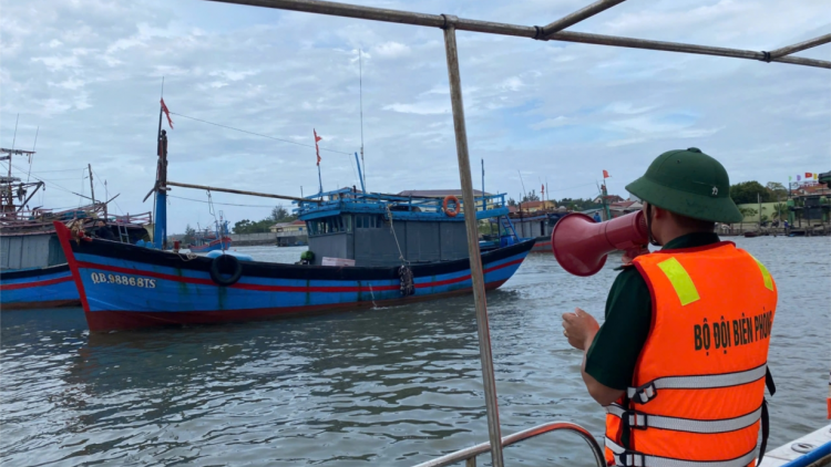 Quảng Bình xuất hiện 5 điểm nguy cơ sạt lở bờ biển, 2 điểm sạt lở núi nghiêm trọng (26/10/2024)