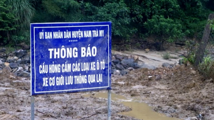 Quảng Nam: Rà soát lại các điểm có nguy cơ sạt lở, sẵn sàng di dời người dân đến nơi an toàn (26/10/2024)