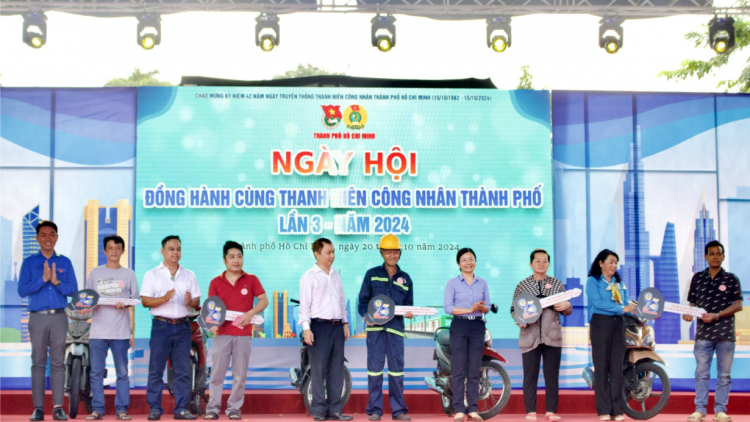 Tưng bừng Ngày hội đồng hành cùng thanh niên công nhân tại TP.HCM ( 20/10/2024)