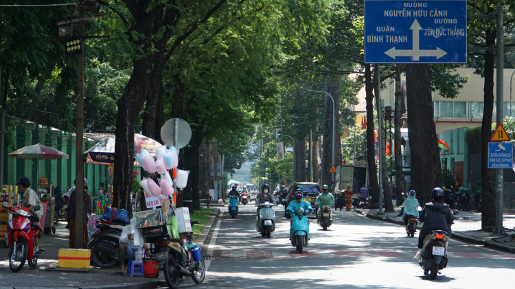 Thêm 41 tuyến đường tại quận trung tâm TP.HCM triển khai thu phí vỉa hè (25/10/2024)