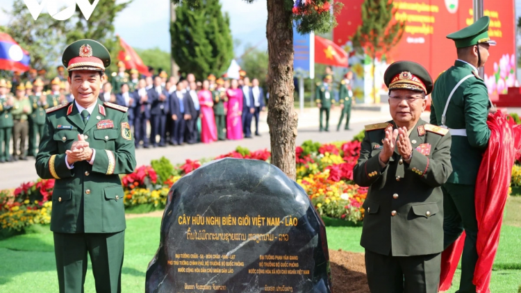 Biên cương một dải vững bền: Giao lưu hữu nghị quốc phòng biên giới Việt Nam-Lào lần thứ 2 (24/10/2024)