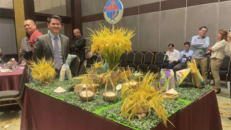 Thương mại gạo - mặt hàng chủ lực của Việt Nam sang Philippines (9/11/2024)