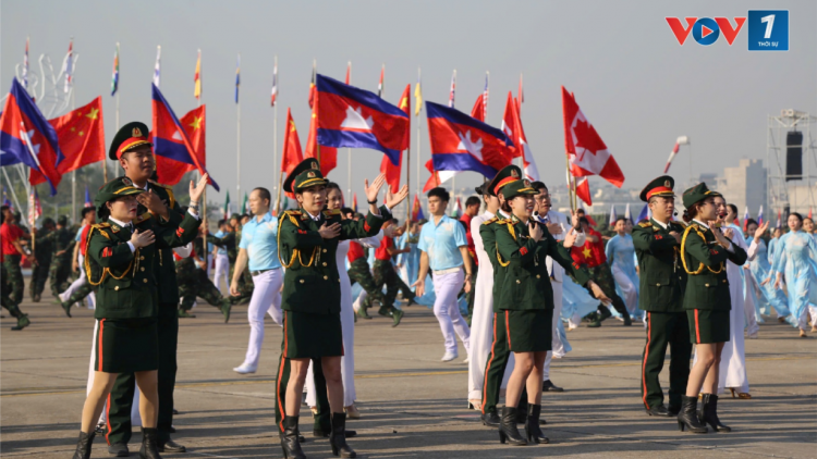 THỜI SỰ 12H TRƯA 30/11/2024: Bộ trưởng Quốc phòng kiểm tra công tác chuẩn bị Triển lãm Quốc phòng quốc tế 2024