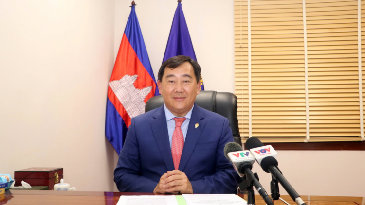 Mở rộng, tăng cường hơn nữa mối quan hệ giữa Việt Nam - Campuchia (20/11/2024)