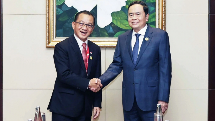 Làm sâu sắc hơn nữa quan hệ hợp tác giữa hai Cơ quan lập pháp Việt Nam - Singapore (30/11/2024)