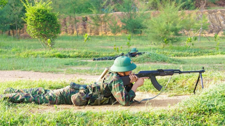 Trường Quân sự Quân khu 3 đào tạo gắn với thực tiễn đơn vị (22/11/2024)