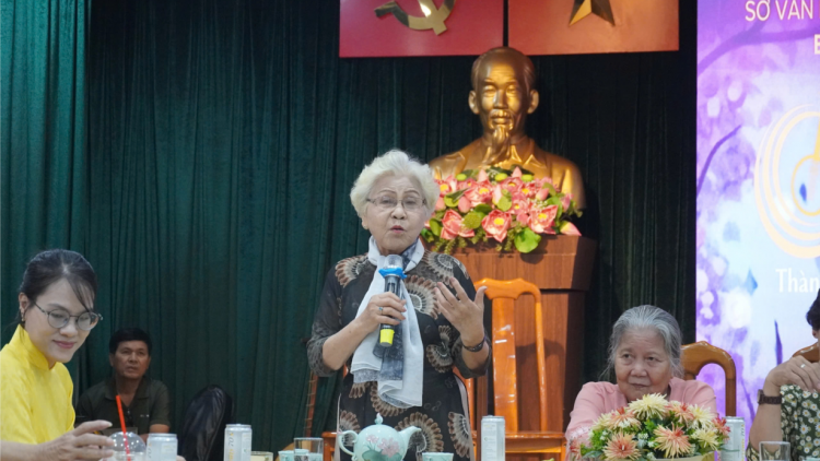 Nghệ sĩ cải lương của "một thời hoa lửa": Sống thế nào cho xứng đáng (8/11/2024)