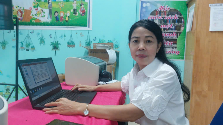 Nhà giáo hơn 30 năm gắn bó với học sinh dân tộc thiểu số vùng biên giới biển (18/11/2024)