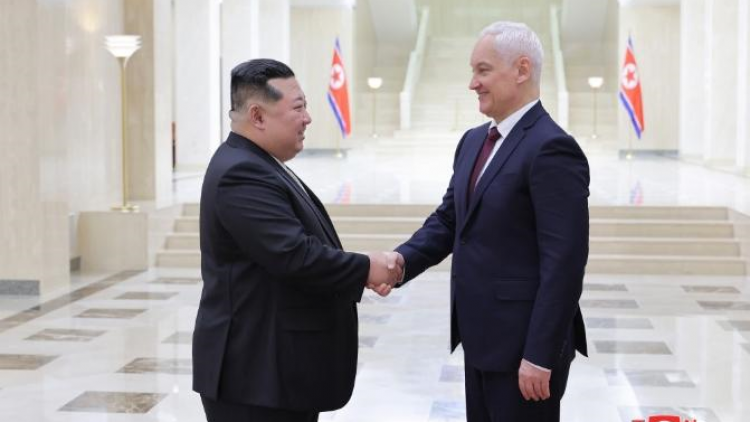 Ông Kim Jong-un gặp Bộ trưởng Quốc phòng Nga thảo luận quan hệ song phương và tình hình khu vực (30/11/2024)