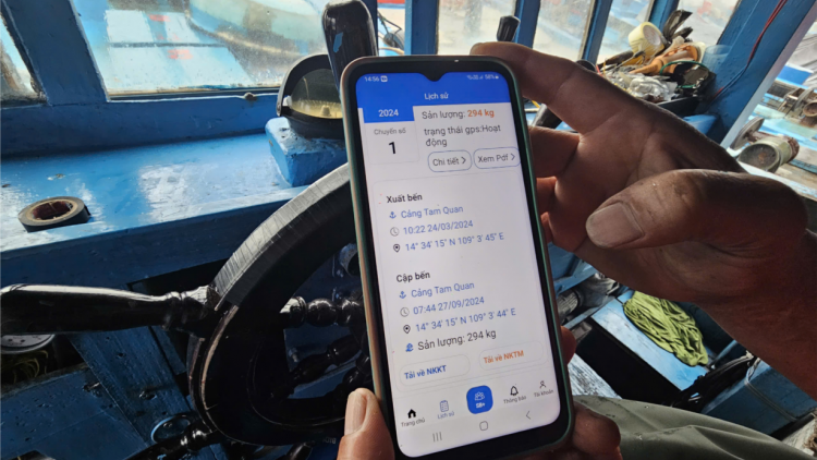 Nhật ký khai thác thủy sản điện tử giúp ngư dân kiểm soát tốt từng chuyến biển (13/11/2024)