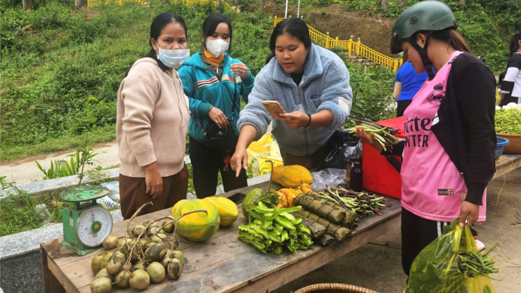 Chợ phiên nông sản độc đáo vùng cao ở Khánh Hòa (30/11/2024)