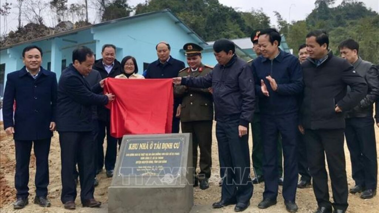 THỜI SỰ 21H30 ĐÊM 29/12/2024: Cao Bằng khánh thành Khu tái định cho các hộ dân vùng thiên tai tại huyện Nguyên Bình.