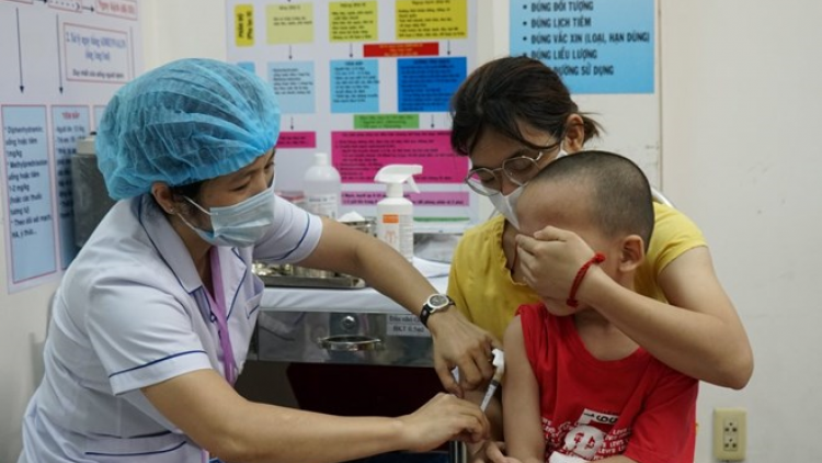 TPHCM được tiêm vaccine sởi cho trẻ từ 6 tháng tuổi (8/11/2024)