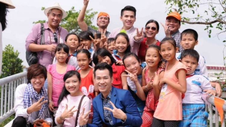 Người trẻ làm thiện nguyện thông qua hoạt động nghệ thuật (07/12/2024)